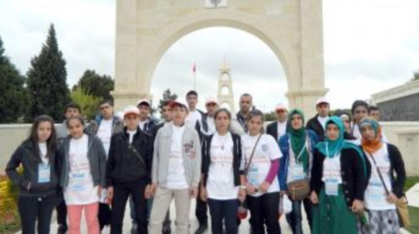 Elazığlı &Ouml;ğrenciler &Ccedil;anakkale'yi Gezdi