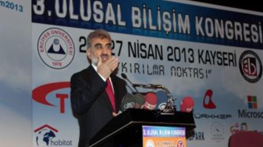Bakan Yıldız: T&uuml;rkiye'nin Moderat&ouml;r Olması Iftihar Edilecek Bir Durum