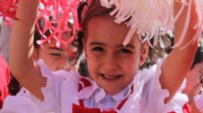 Gecikmeli 23 Nisan Coşkusu