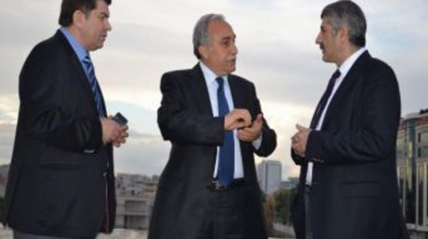 Bah&ccedil;elievler Esnafı Belediyenin Hizmetlerinden Memnun