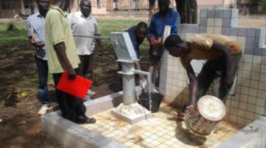 Kimse Yok Mu'dan Kamerun'a 2 Su Kuyusu