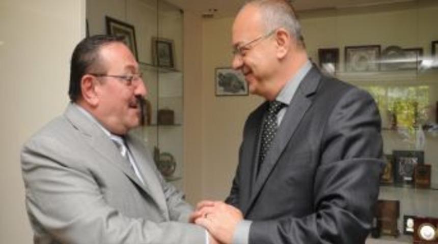 Cezaevi M&uuml;d&uuml;r&uuml; &Ouml;zen&rsquo;den Başkan Erg&uuml;n&rsquo;e Ziyaret