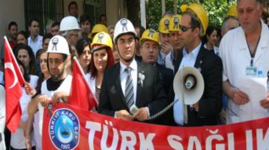 Hasta Yakınının Tartakladığı Doktor: Ben Hep &Ccedil;alıştım, &Ouml;d&uuml;l&uuml;m Bu Muydu?