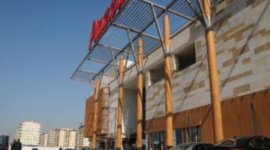 Piazza Alışveriş Ve Yaşam Merkezi Kahramanmaraş'ta A&ccedil;ıldı