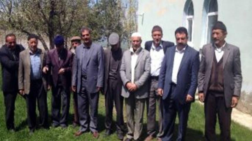 K&ouml;yl&uuml;ler Cuma Namazında Barış İ&ccedil;in Dua Etti