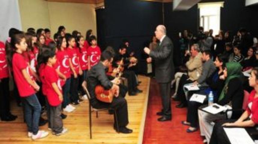 G&ouml;lc&uuml;k &Ccedil;ocuk Korusu&rsquo;ndan Vanlılara Konser