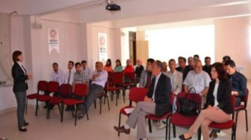 &Ouml;ğretmenlere Sağlıklı Beslenme Semineri