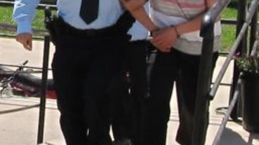 Hamile Eşini Kazayla Vurarak &Ouml;ld&uuml;rd&uuml;