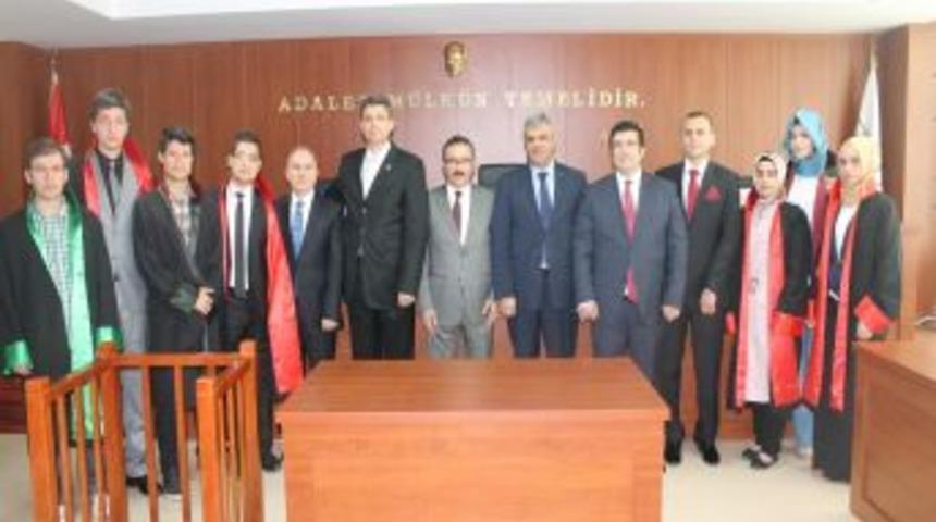 Kaynak: Mahkumlara Dini Inan&ccedil;larına G&ouml;re &Ouml;zel Yemek Veriliyor