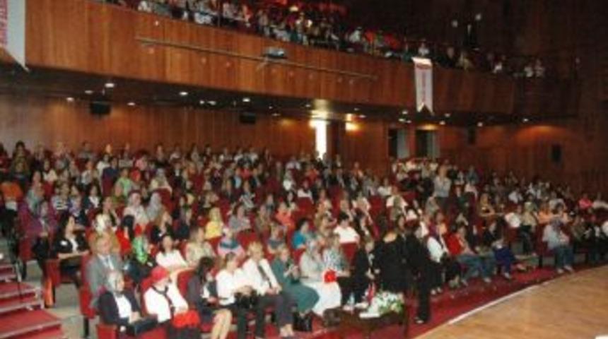 Doç Dr. Ayber: "aşağılanmış Çocuklar, Potansiyel Şiddet Uygulayıcıları Olur"