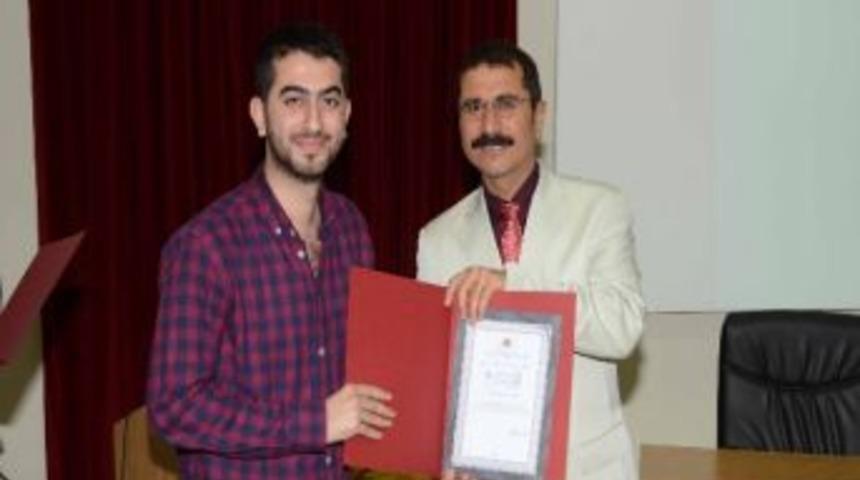 &Ouml;ğrenciler &lsquo;akran Rehber&rsquo; Sertifikalarını Aldı