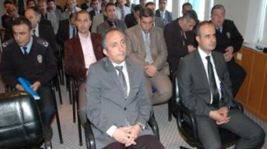 Elbistan'da Emniyet Personeline Başarı Belgesi