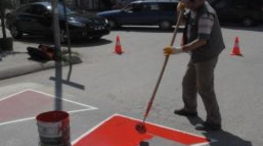 İneg&ouml;l&rsquo;de Kasisler Renklendi