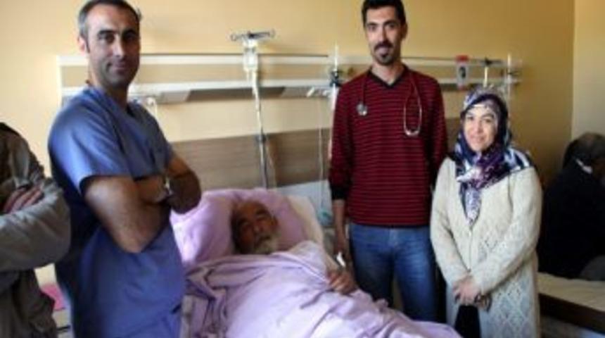 79 Yıldır Kalbi Delik Yaşıyordu