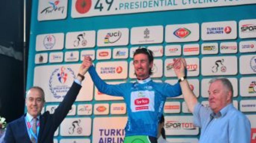 Cumhurbaşkanlığı Bisiklet Turu&rsquo;nda Mustafa Sayar&rsquo;dan B&uuml;y&uuml;k Başarı