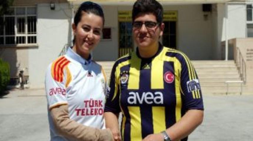 &Ouml;ğrenciler Ve &Ouml;ğretmenlerden &lsquo;sporda Şiddete Hayır&rsquo; Etkinliği