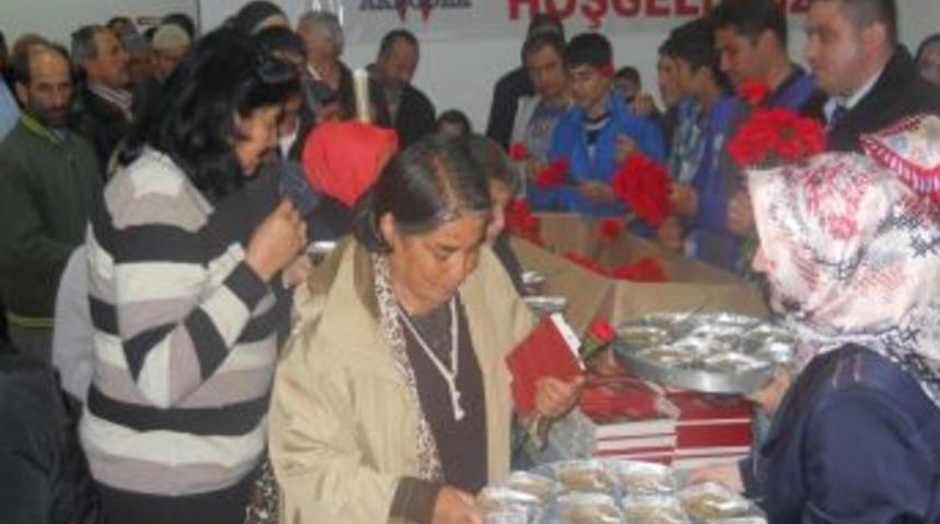 Kutlu Doğum Programında Aşure Ikramı