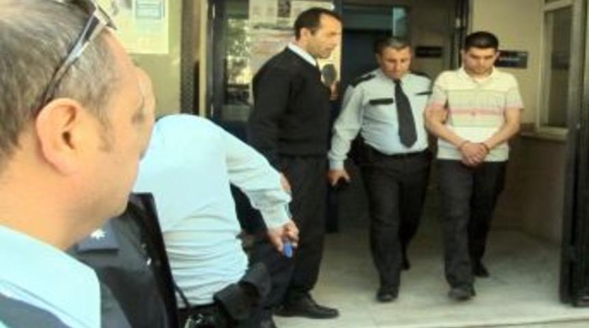 Hamile Eşini Kaza Ile &Ouml;ld&uuml;ren Zanlı Koca Tutuklandı