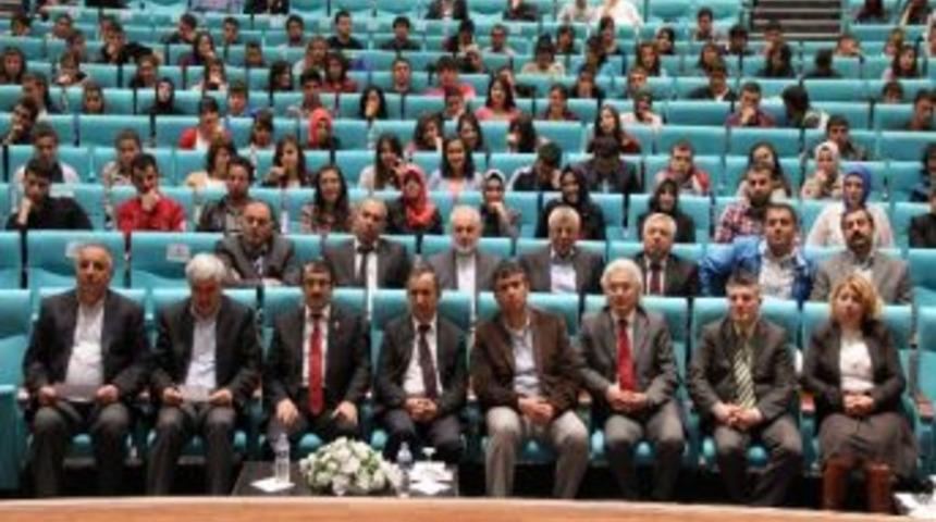 Bozok &Uuml;niversitesi'nde "k&uuml;resel Ekonomide Anadolu Sermayesinin Yeri" Paneli