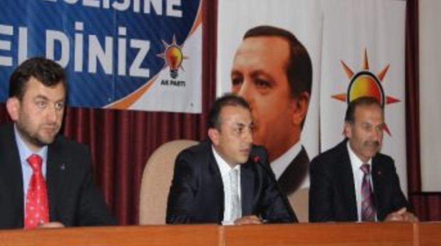 Ak Parti &Ccedil;orum Merkez İl&ccedil;e Danışma Toplantısı