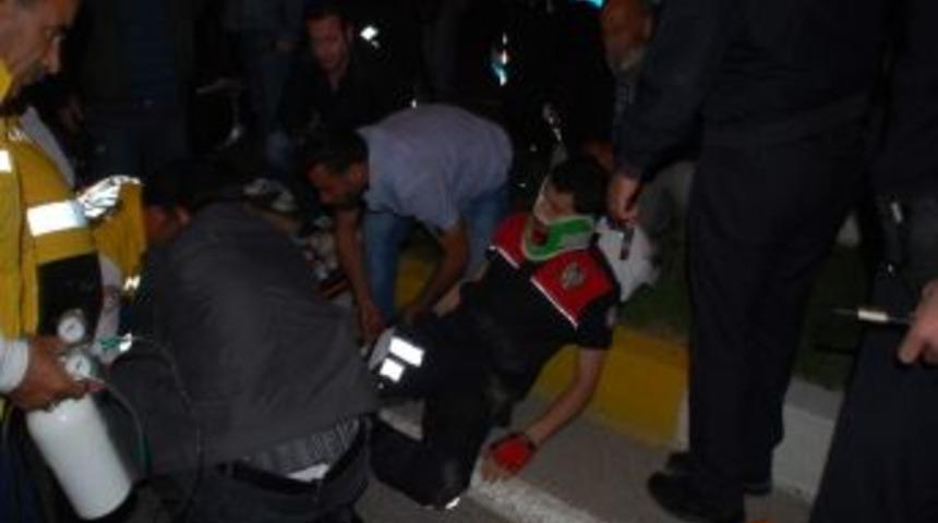 Yunus Polisleri Kaza Yaptı: 2 Yaralı