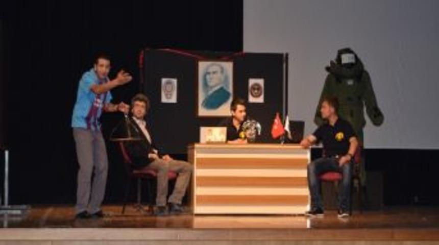 &Ouml;ğrenciler Ter&ouml;r Tuzağını Sahneledi