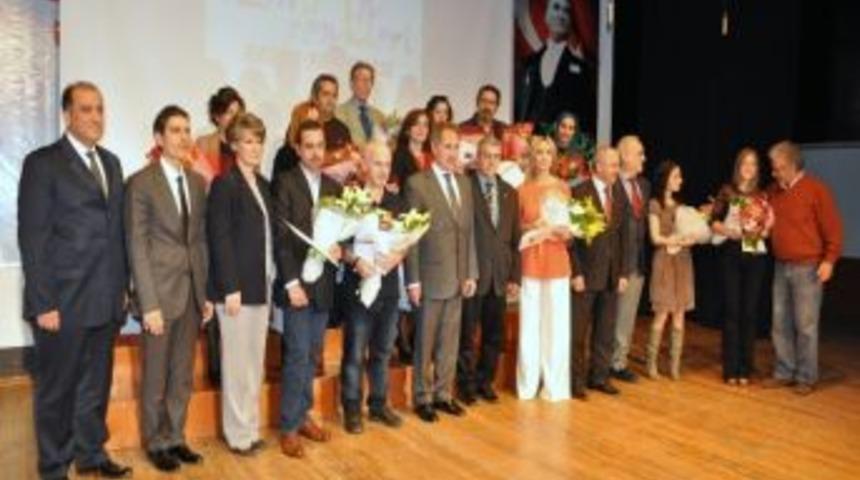 İzmir&rsquo;in Eng&uuml;zel Rekleri &Ouml;d&uuml;llerini G&uuml;nay&rsquo;dan Aldı