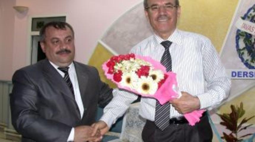 Dr. Ertuğrul: Veliler &Ccedil;ocuklarına Iyi &Ouml;rnek Olmalı