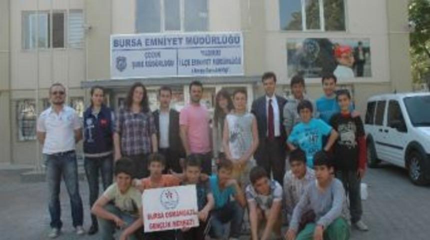 &Ccedil;ocuklardan Polis Ağabeylerine Ziyaret