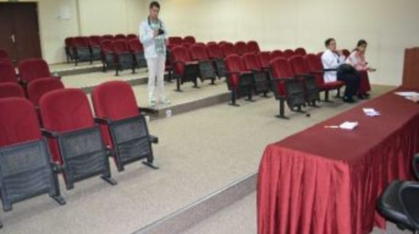 &Ouml;ğretmenler Gelmeyince Seminer İptal Edildi