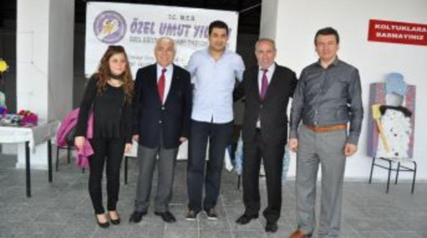 Umut Yıldızı &Ouml;ğrencilerinden Elişi Sergisi