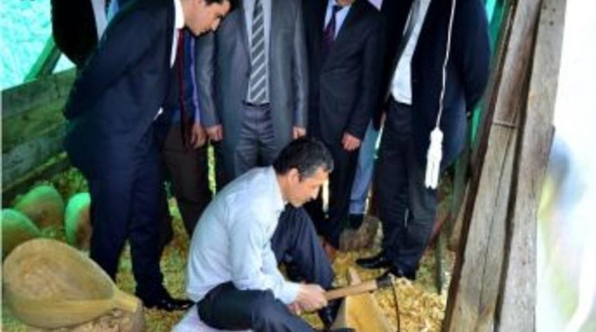 Saz Teknesi Onun Ekmek Teknesi