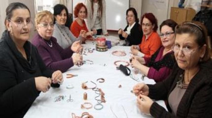 Bakır Tele Hayat Veriyorlar