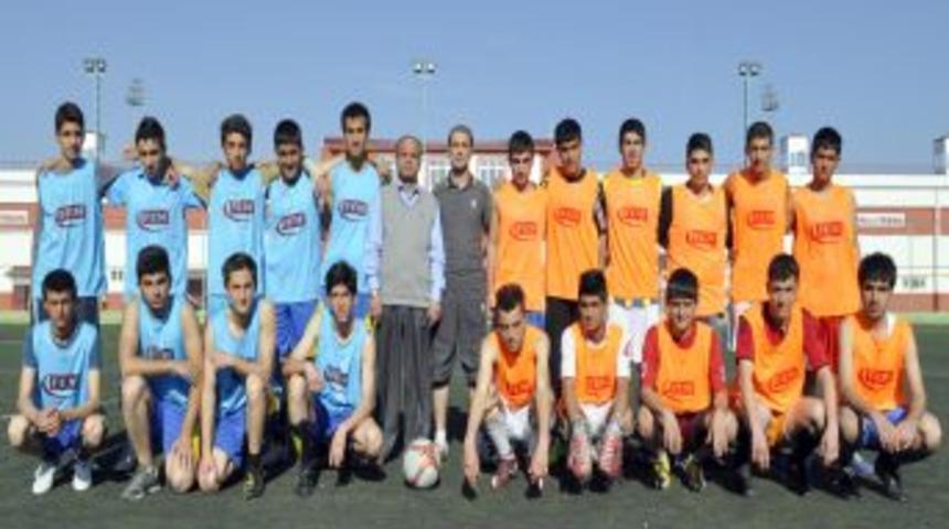 FEM'in Futbol Turnuvası Tamamlandı