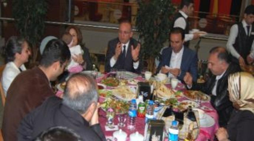 Vali Yurdakul Teşekk&uuml;r Yemeği
