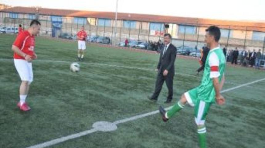 Niğde Belediyesi Futbol Turnuvası Başladı