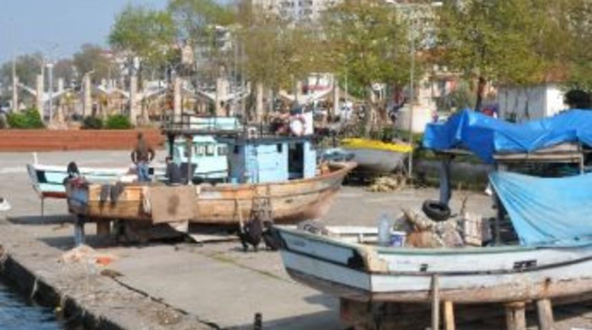 Avlanma Sezonu Sonrası Tekneler Onarılıyor