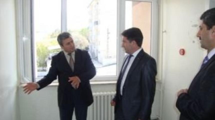 Kaymakam Nesim Babahanoğlu Hastanede İnceleme Yaptı