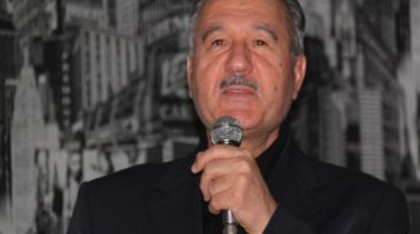 İlahiyat&ccedil;ı Kocabıyık: Aile Kanser Olursa Geleceğe &Uuml;mitli Bakamayız