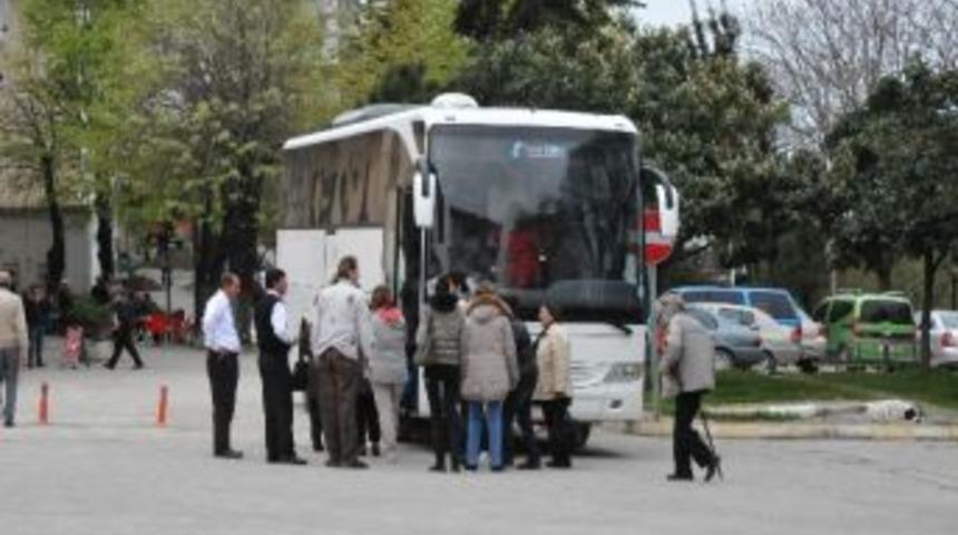 Turist Kafileleri Ak&ccedil;akoca&rsquo;ya Gelmeye Başladı