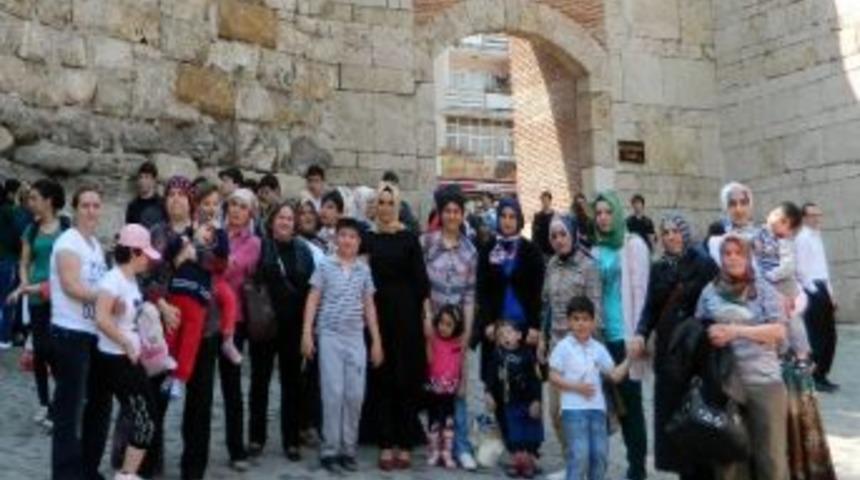 Ak Parti Osmangazi Kadın Kollarından Anlamlı Organizasyon