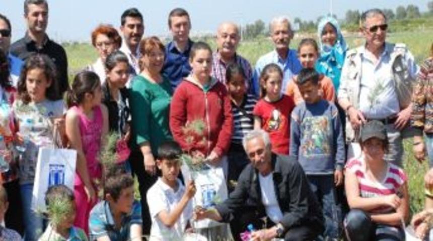 Didim Chp&rsquo;den &lsquo;yaşam Bir Fidan&rsquo; Projesi