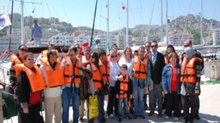 Engelliler Denizle Tanıştı