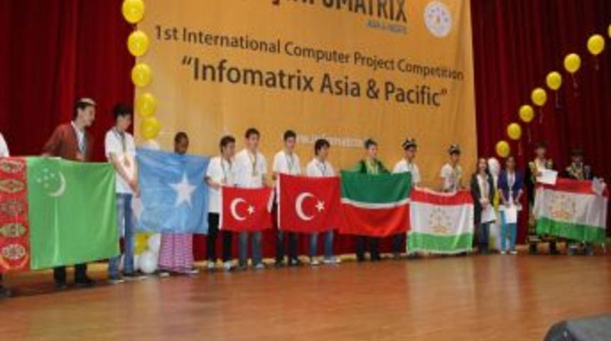 Yıldırım Koleji D&uuml;nya Dereceleriyle D&ouml;nd&uuml;