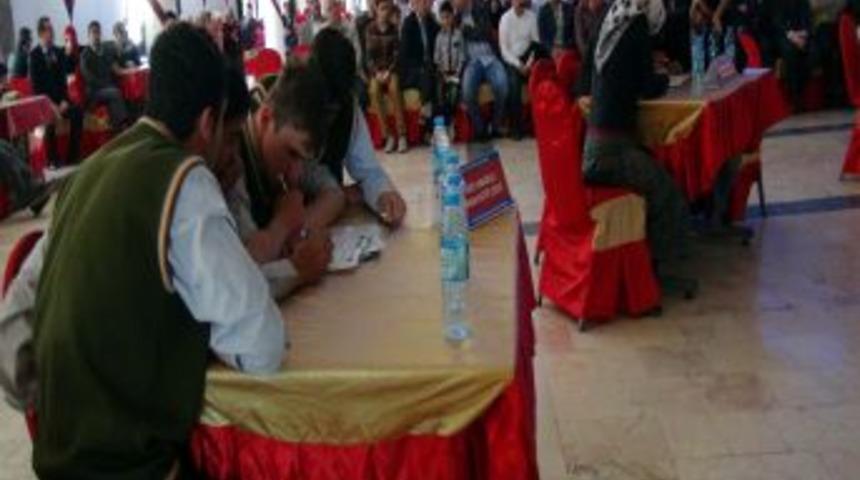 İmam Hatipliler Arap&ccedil;a Bilgi Yarışmasında Ter D&ouml;kt&uuml;