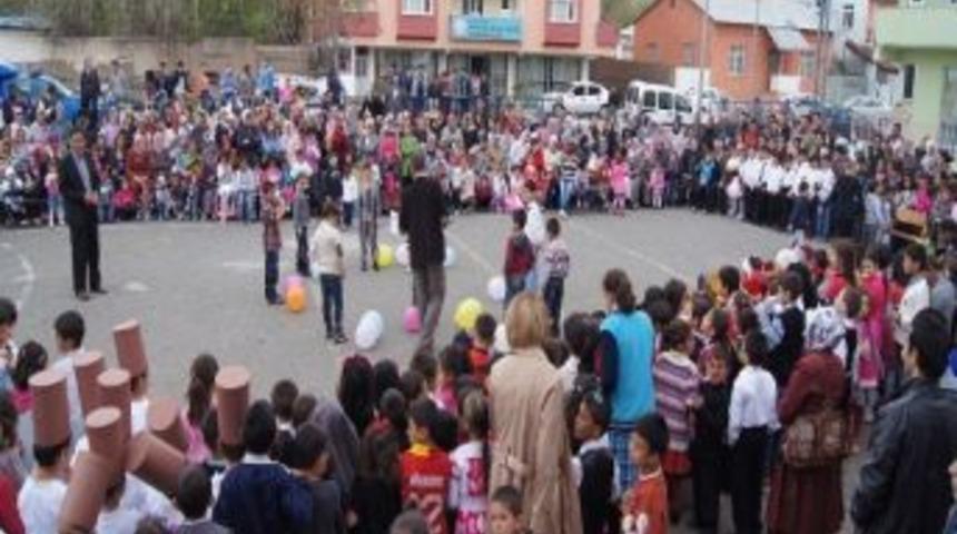 Halime Arslan Yıldız İlk&ouml;ğretimokulu'ndan Coşkulu 23 Nisan Etkinlikleri