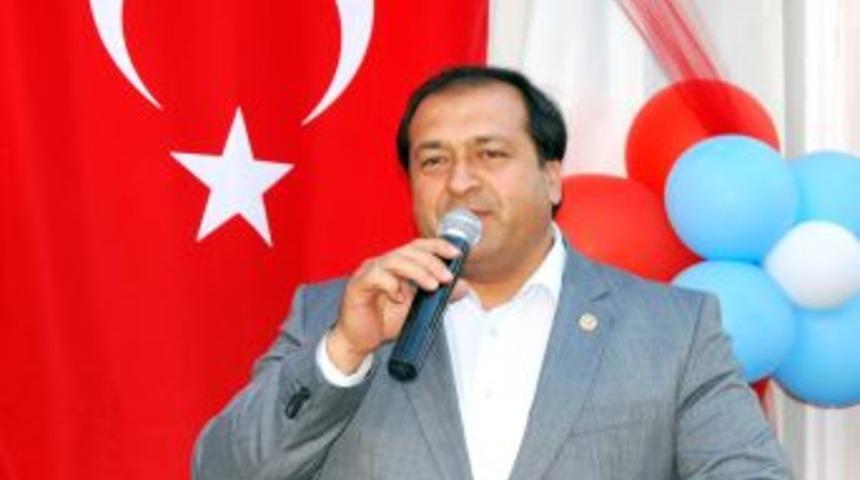 Budak: Dernek&ccedil;ilik Uğraş Isteyen Bir Iş