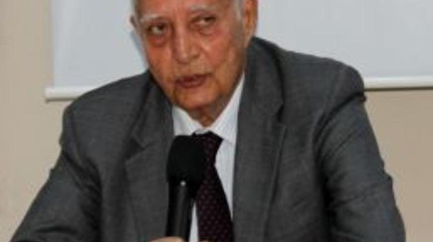 Prof. Dr. &Ouml;zbudun: İfade &Ouml;zg&uuml;rl&uuml;ğ&uuml; Olmadan Ger&ccedil;eklere Ulaşılamaz