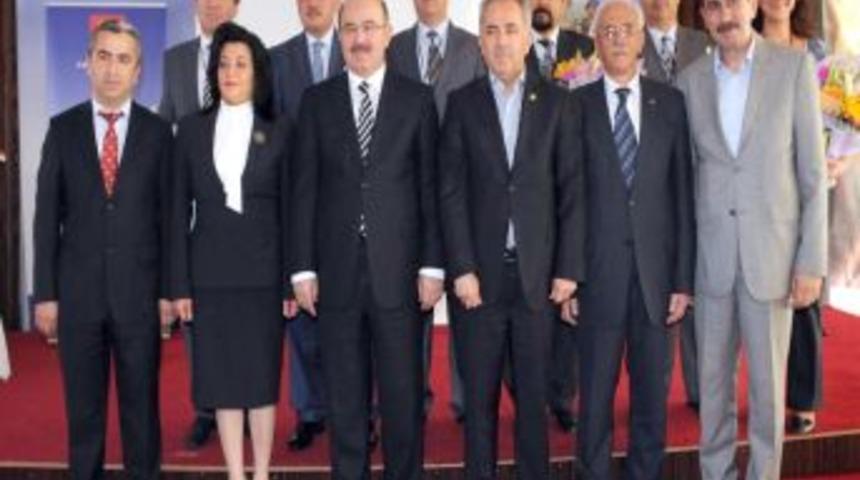 &Ccedil;elik: Eğtimin Tarihini Yazanlar Herhalde Yaptıklarımızı Hayırla Yad Edecektir