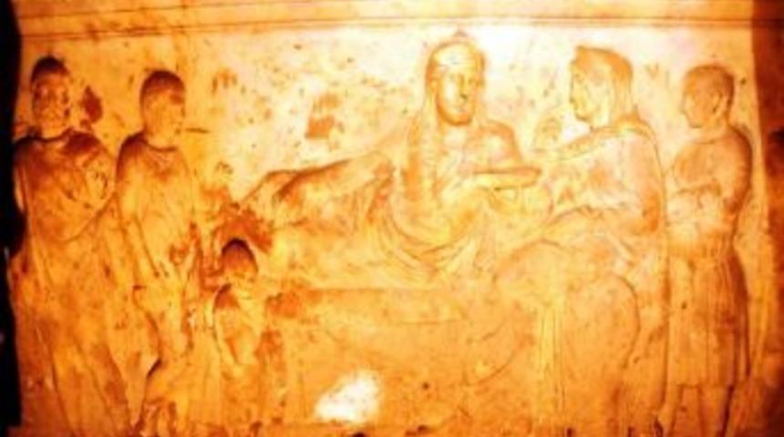 2500 Yıllık Kral Mezarını Soyanlara 100 Tl İdari Para Cezası